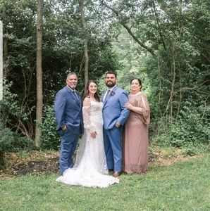 Meet your Posher, Laura